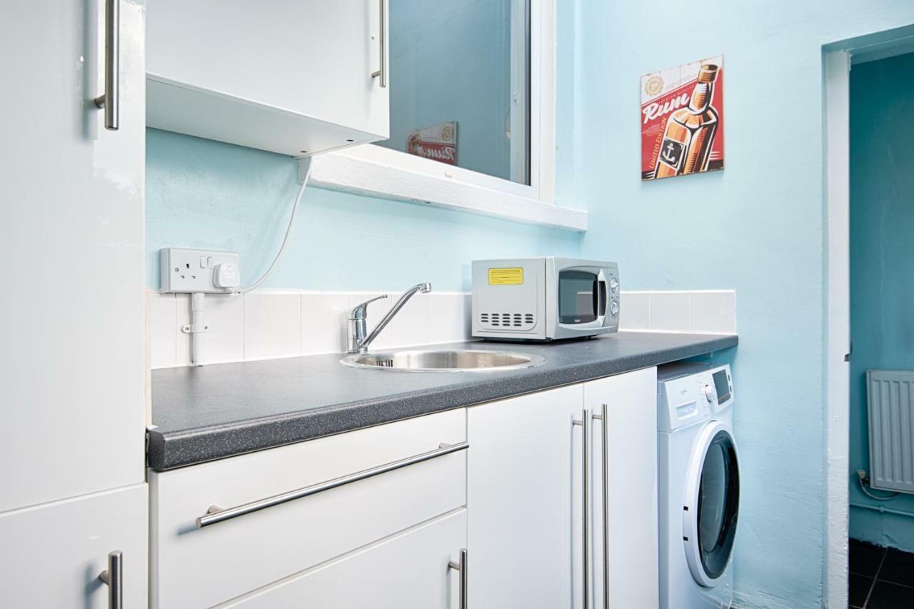 Off Road Parking, Garden, Tv In Every Room Swansea Exterior foto