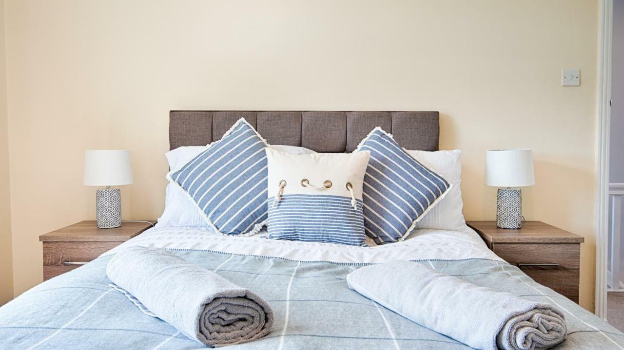 Off Road Parking, Garden, Tv In Every Room Swansea Exterior foto